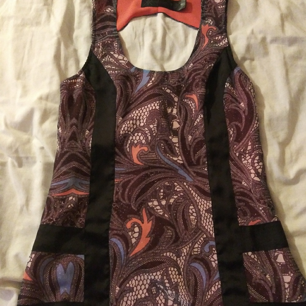 Dress - Picture 2 of 4